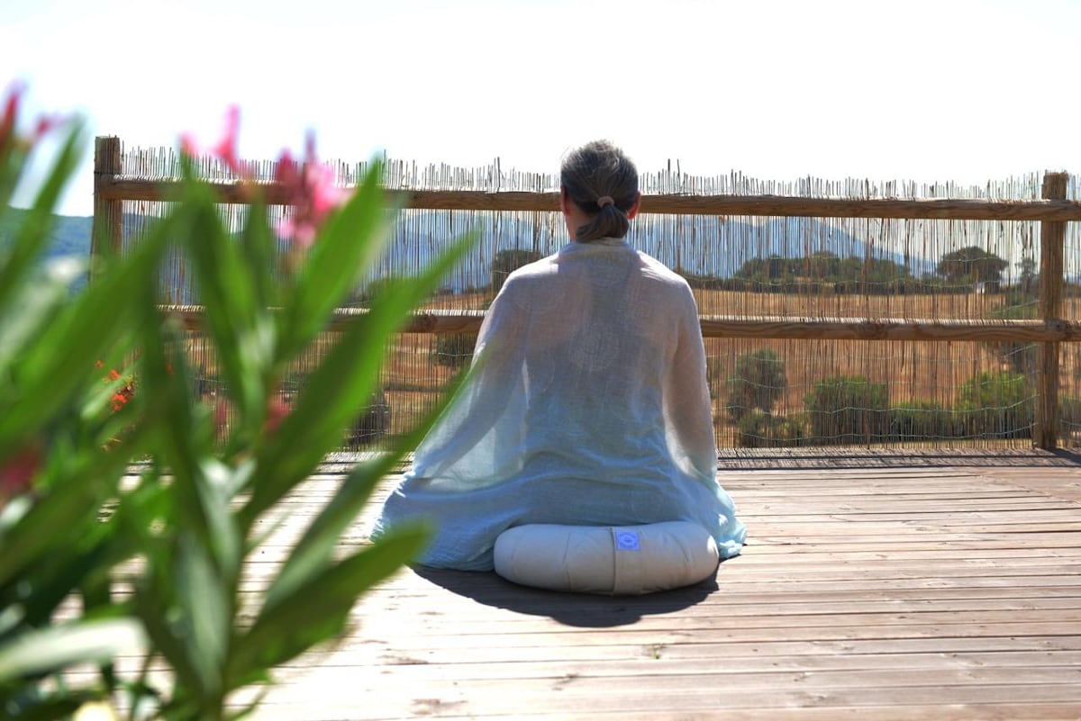 Outdoor meditation in Caboccolino